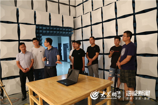 探秘消声室 跟着大众网济宁微友团“逛”机关，体验科技魔法